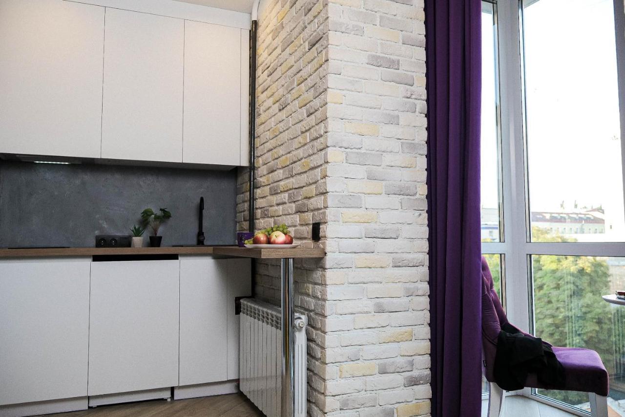 Freedom Apartments In City Center Kiev Esterno foto